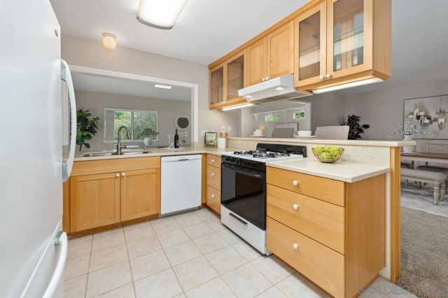 10808 Red Rock Drive, San Diego, CA 92131