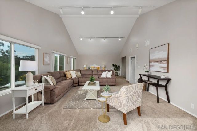 10808 Red Rock Drive, San Diego, CA 92131