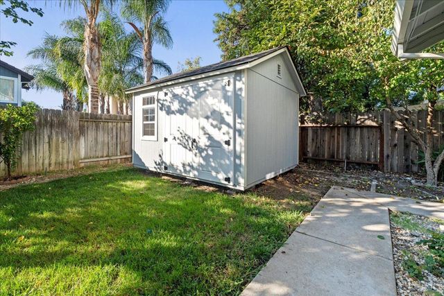 7212 Tiant Way, Elk Grove, CA 95758