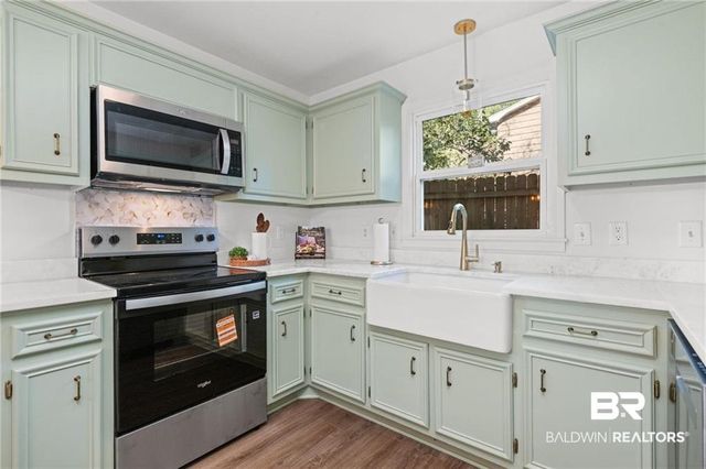 511 N Wacker Lane, Mobile, AL 36608