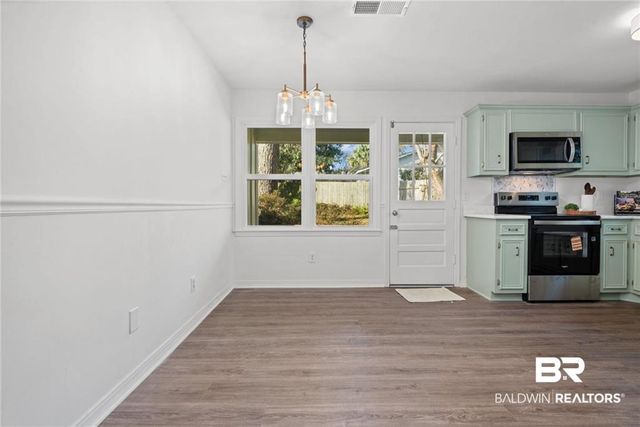 511 N Wacker Lane, Mobile, AL 36608