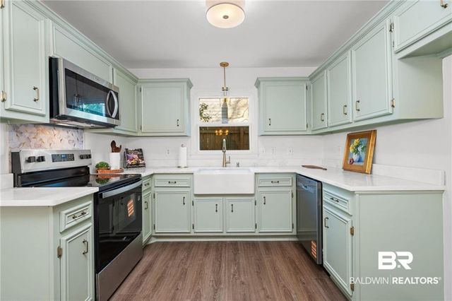 511 N Wacker Lane, Mobile, AL 36608