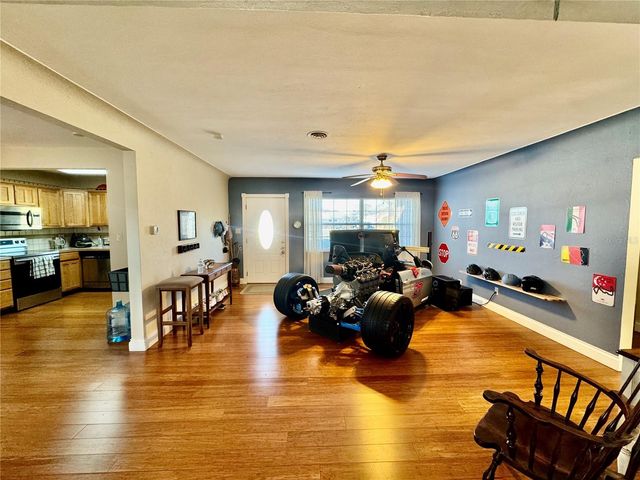 4098 21ST AVENUE N, St Petersburg, FL 33713