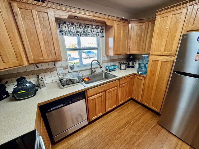 4098 21ST AVENUE N, St Petersburg, FL 33713