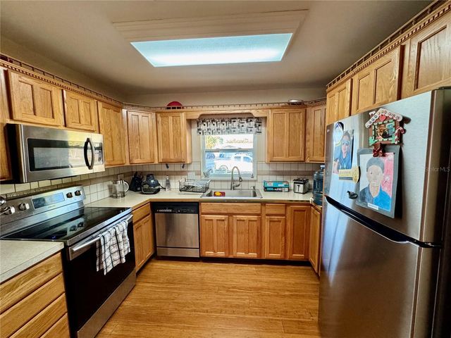 4098 21ST AVENUE N, St Petersburg, FL 33713