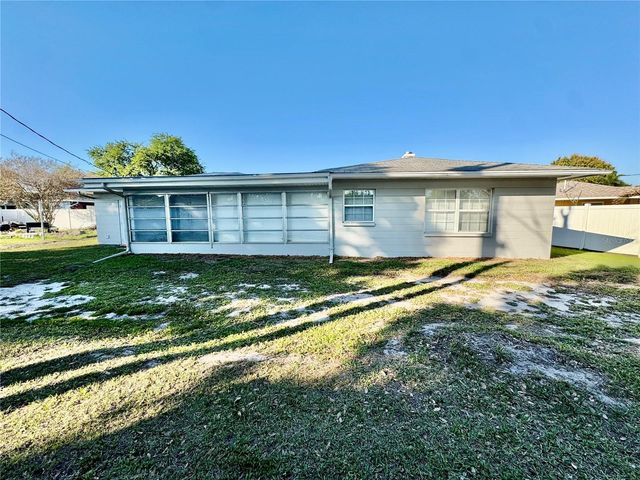 4098 21ST AVENUE N, St Petersburg, FL 33713