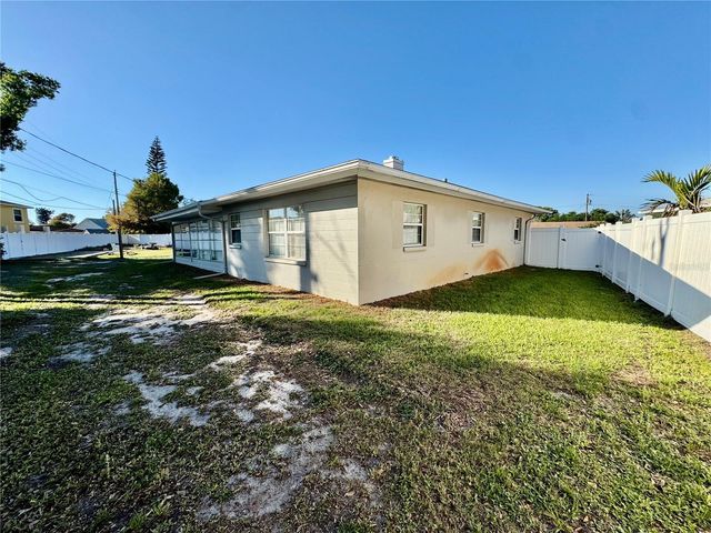 4098 21ST AVENUE N, St Petersburg, FL 33713