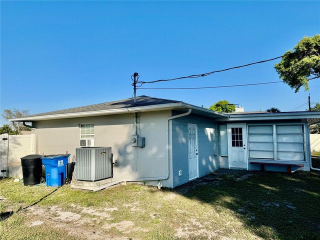 4098 21ST AVENUE N, St Petersburg, FL 33713