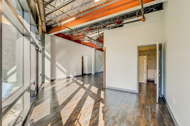 1006 Houston Street 300, Fort Worth, TX 76102