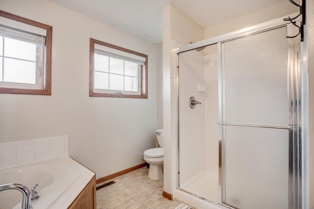 682 Lynn Court, Delano, MN 55328