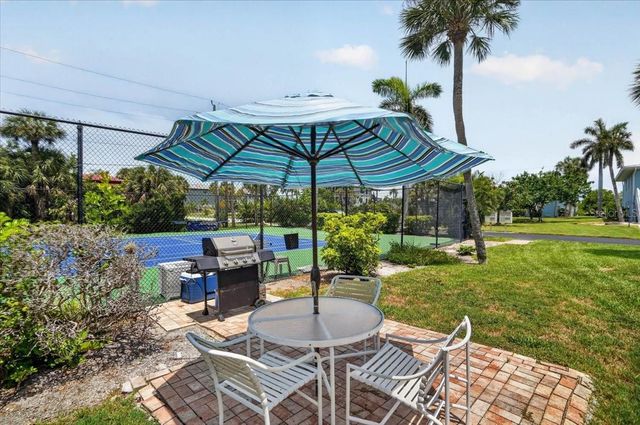 600 MANATEE AVENUE 230, Holmes Beach, FL 34217