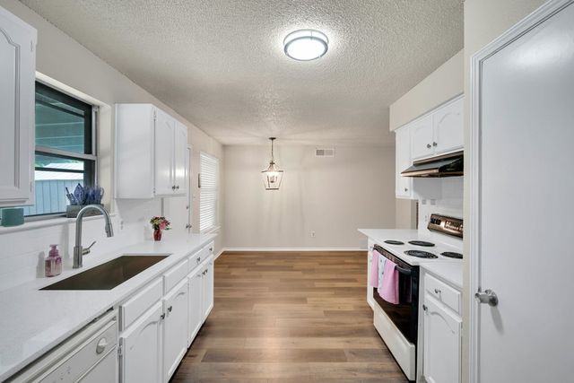 3501 French Wood Drive, Arlington, TX 76016