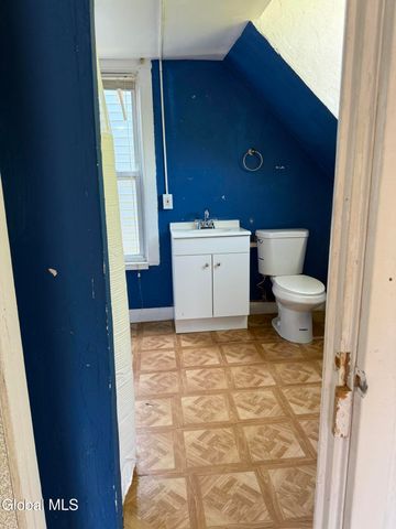 1301 Broadway, Rensselaer, NY 12144