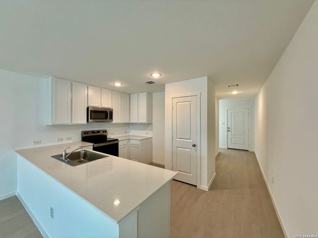 413 MOSCATO RD, New Braunfels, TX 78130
