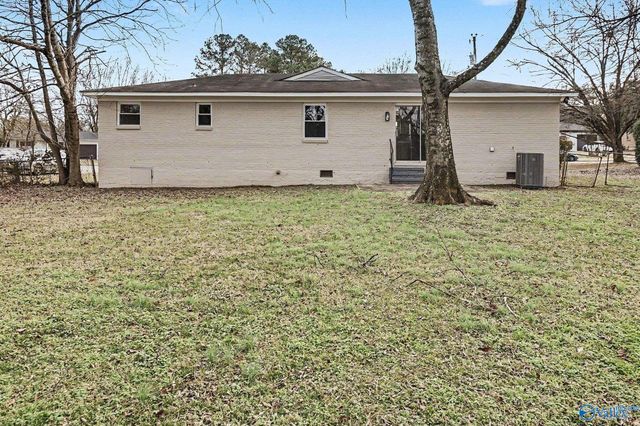 3022 Doak Drive NW, Huntsville, AL 35810