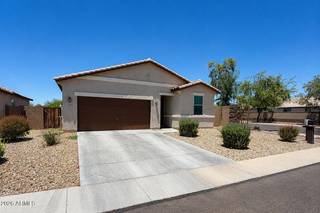 724 S 9TH Street, Avondale, AZ 85323