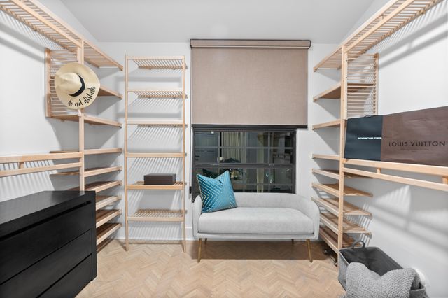 516 Royal Plaza Drive, Fort Lauderdale, FL 33301