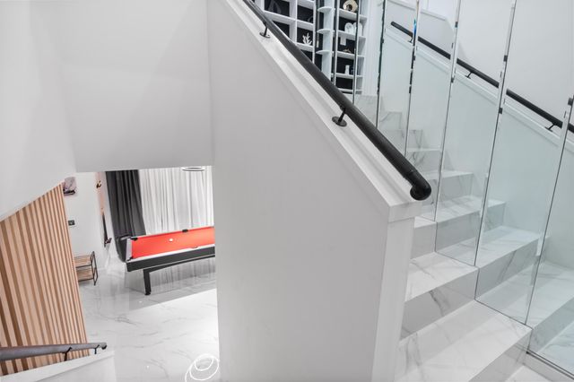 516 Royal Plaza Drive, Fort Lauderdale, FL 33301