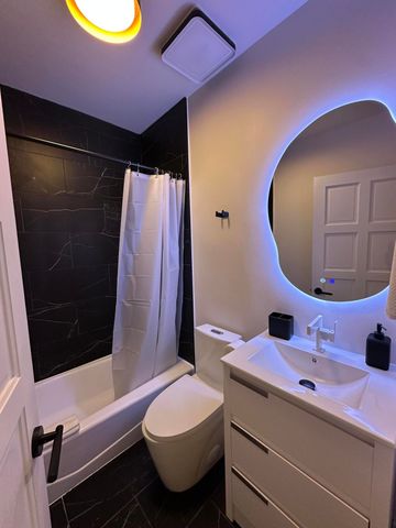 516 Royal Plaza Drive, Fort Lauderdale, FL 33301