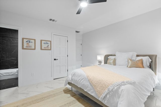 516 Royal Plaza Drive, Fort Lauderdale, FL 33301