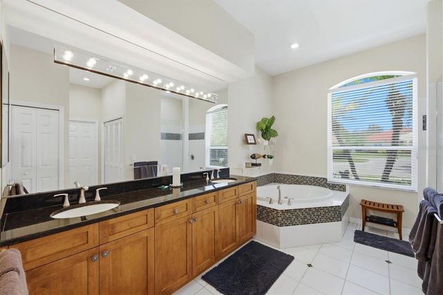 7215 MARSTON COURT, University Park, FL 34201
