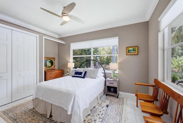 7215 MARSTON COURT, University Park, FL 34201