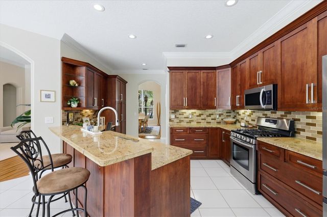 7215 MARSTON COURT, University Park, FL 34201