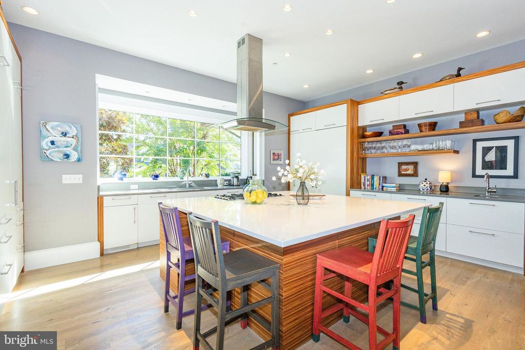 1004 MOSS HAVEN CT, Annapolis, MD 21403