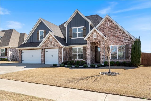 1310 Elizabeth Loop, Bentonville, AR 72713