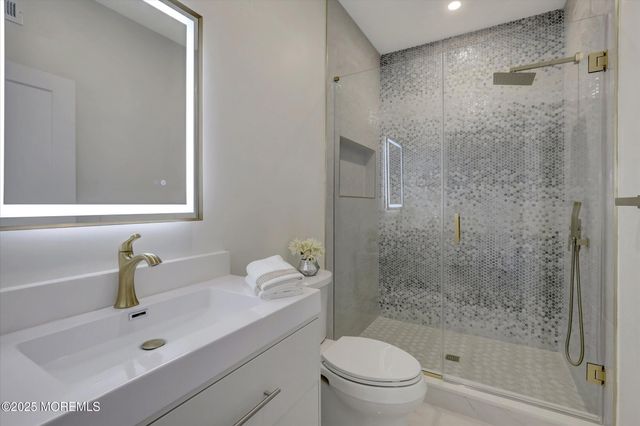 750 Holmdel Road, Holmdel, NJ 07733