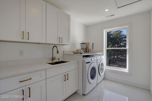 750 Holmdel Road, Holmdel, NJ 07733