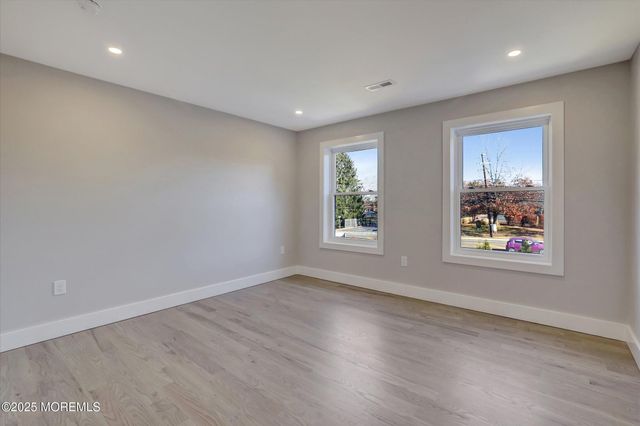 750 Holmdel Road, Holmdel, NJ 07733