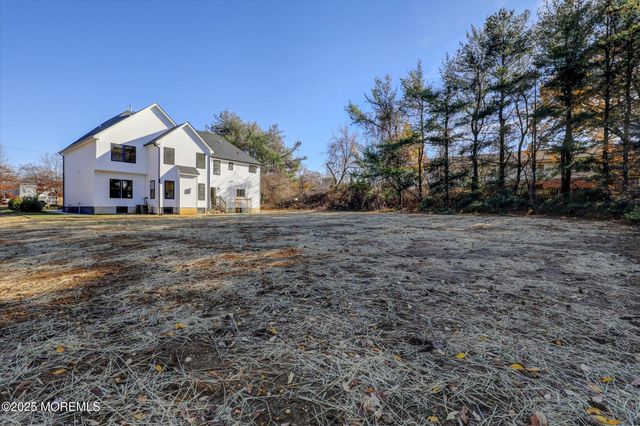 750 Holmdel Road, Holmdel, NJ 07733