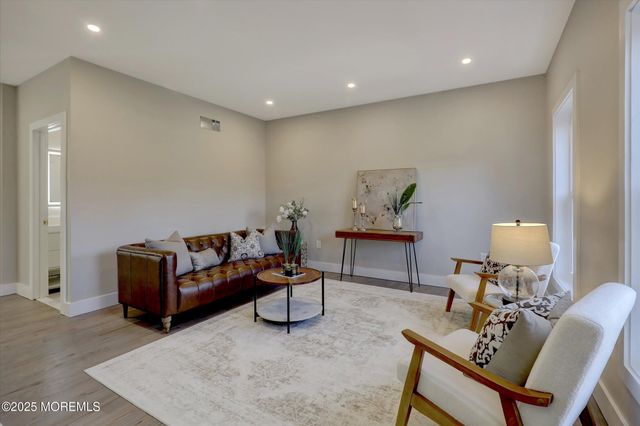 750 Holmdel Road, Holmdel, NJ 07733