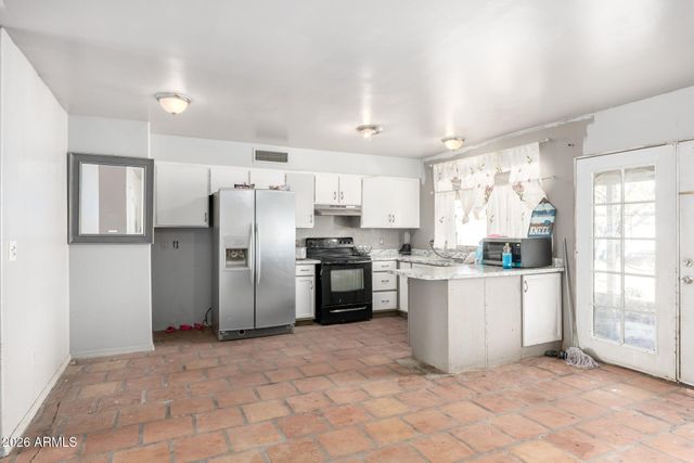 6920 W FILLMORE Street, Phoenix, AZ 85043