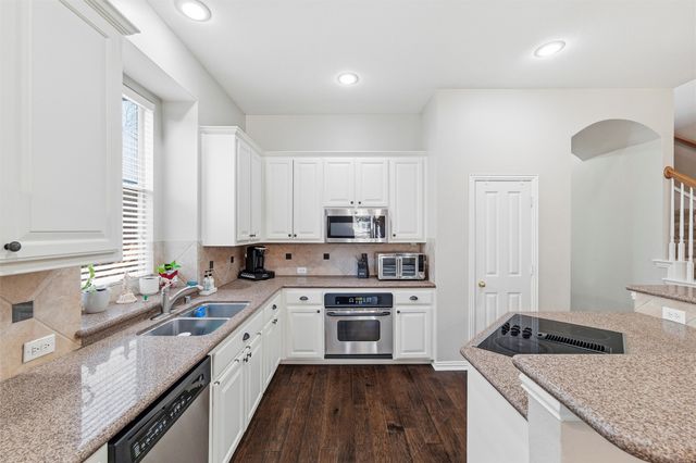 124 Myrtle Creek, Grapevine, TX 76051