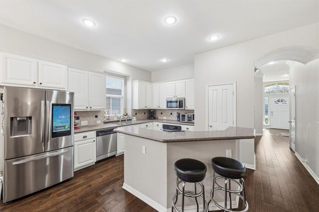 124 Myrtle Creek, Grapevine, TX 76051