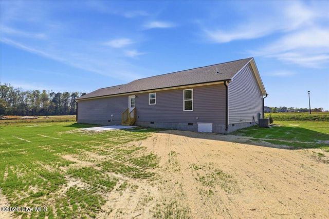 104 Grace Pond Avenue, Benson, NC 27504