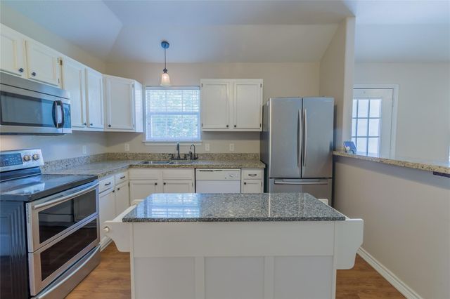 10755 Royal York Drive, Conroe, TX 77303