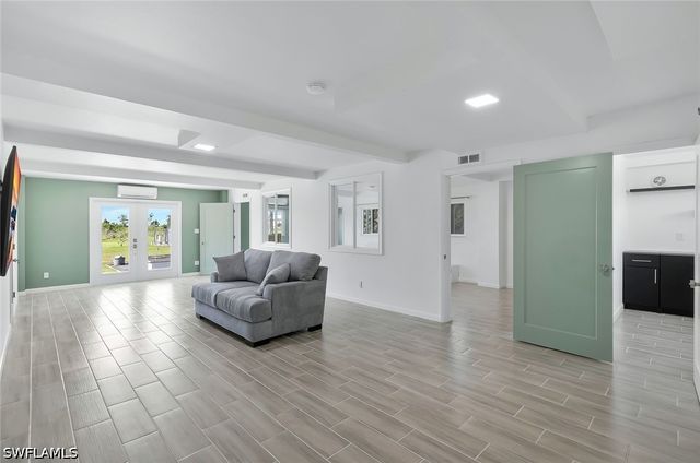 4044 62nd AVE NE, Naples, FL 34120