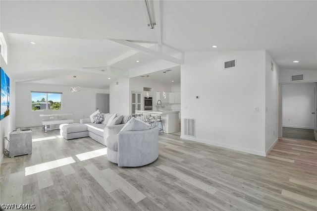 4044 62nd AVE NE, Naples, FL 34120