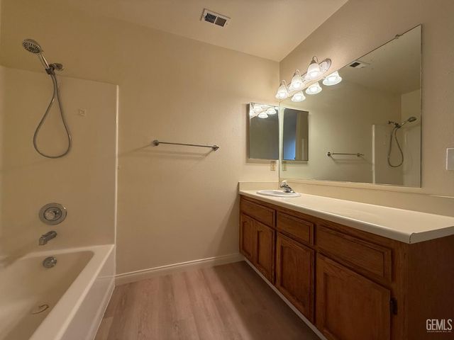 506 Buchanan Street, Taft, CA 93268