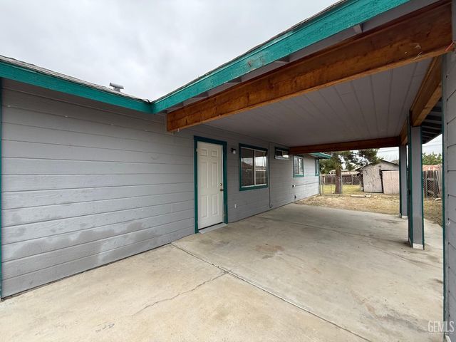 506 Buchanan Street, Taft, CA 93268