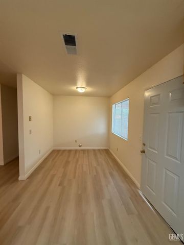 506 Buchanan Street, Taft, CA 93268