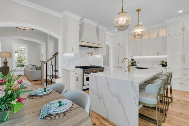 45 Eastlake Road, Mount Pleasant, SC 29464