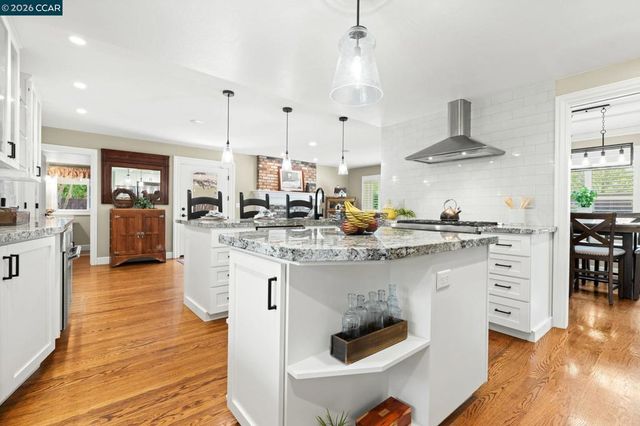 2871 Bowling Green Dr, Walnut Creek, CA 94598