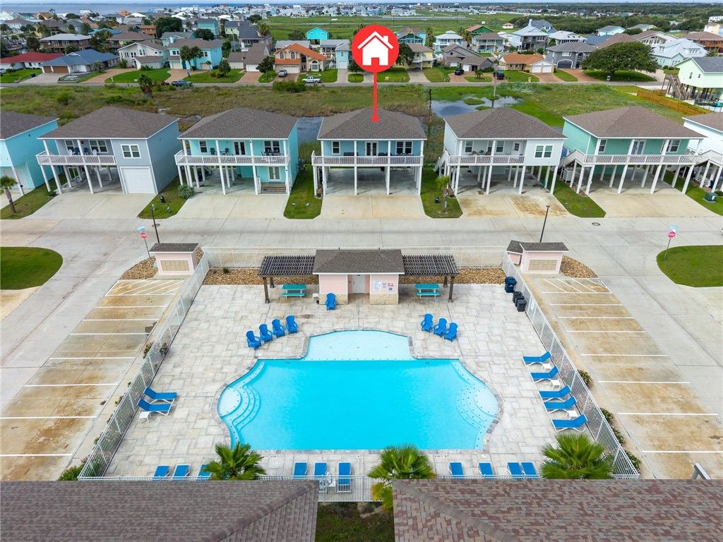 171 Paradise Dr, Rockport, TX 78382 — photo 2