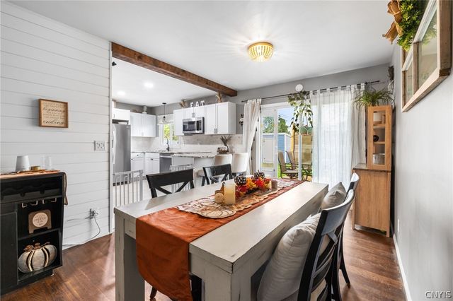 34 Bayberry Circle, Clay, NY 13090