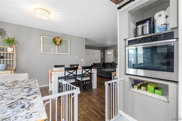 34 Bayberry Circle, Clay, NY 13090