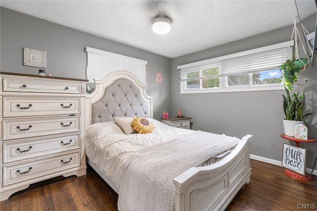 34 Bayberry Circle, Clay, NY 13090